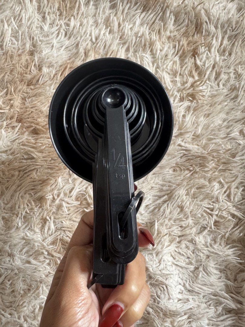 Black Measuring Cups and Spoons Set Baking Kitchen Tools (Category: Other Kitchenware & Tableware) located in Quezon City. Submitted by ronavillezar (Listing ID 1460572980, Image 3). Description: - Complete set of black measuring cups and spoons - Includes various sizes for all baking needs - Made of durable plastic - Great for everyday cooking and baking - Easy to store and clean.