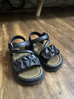(Category: ) located in . Submitted by prelovedjoykids (Listing ID 1460518365, Image 1). Description: .