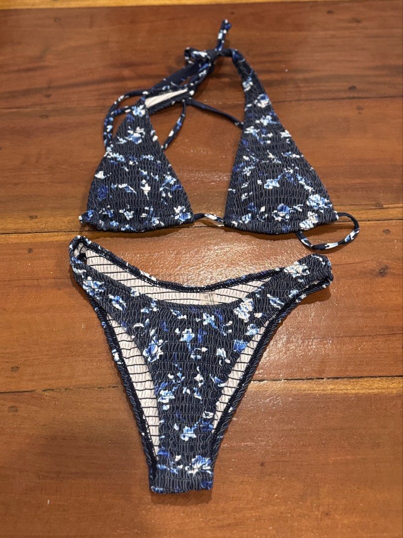 Blue Foral Bikini (Category: Bikinis & Swimsuits) located in San Juan City. Submitted by lre_23 (Listing ID 1460618168, Image 1). Description: •Bikini set •Used twice • High waist brazillian bottoms •Tie top • Thick material.