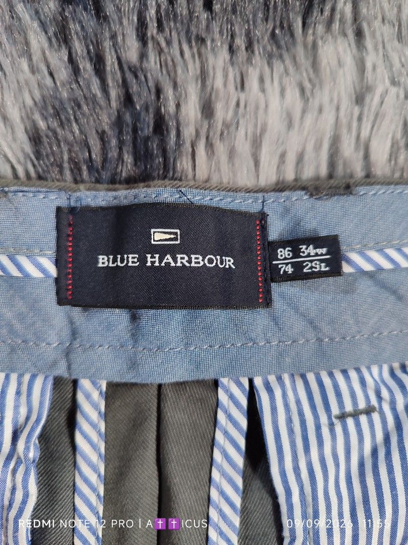 Blue Harbor (Category: Chinos) located in Mangaldan. Submitted by lostthread (Listing ID 1460557655, Image 2). Description: Blue Harbor Chinos by MS- 34 Color Rate: 9.4/10 ( Color may vary due to light conditions) Issues: None DM nalang sa dime info Location: Mangaldan Pangasinan.