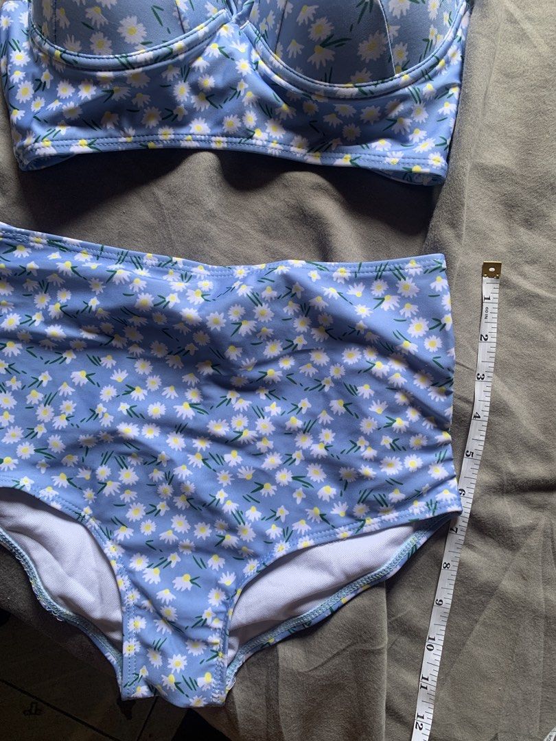 Blue two-piece swimsuit (Category: Bikinis & Swimsuits) located in Manila. Submitted by prettygirlshophere (Listing ID 1460553730, Image 3). Description: - selling this for my cousin kasi di niya to nasuot haha - 38 bust sizee.