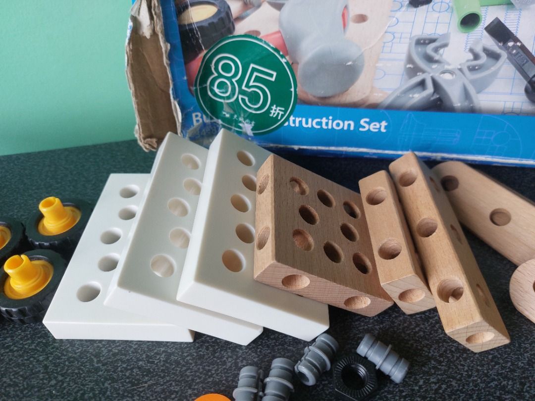 BRIO 34587 135pc Builder Construction Set (Category: Lego & Building Sets) located in Paranaque City. Submitted by ca.firstonlinebiz (Listing ID 1460680630, Image 2). Description: Preloved BRIO 34587 135pc Builder Construction Set - Includes Nuts, Bolt, Blocks, Screwdriver, Hammer, Spanner, Pliers - Encourages creative play and fine motor skills - Chocking hazard: Contains small parts - Damage box Loc. Greenheights Parañaque Shipping via Lalamove