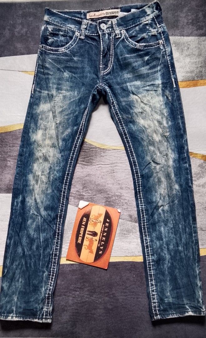 Buckaroo y2k jeans (Category: Jeans) located in Calbayog City. Submitted by jen1027 (Listing ID 1460590163, Image 2). Description: Vintage Buckaroo Blue acid-washed distressed denim jeans with distinctive white contrast stitching and flapped back pockets For Men Size 30 On Tag Actual Measurements 32 Actual Length 43.5 Hem 7 Made In China Excellent Condition Price:850 + sf ⛔ Payment First ⛔Mop-Gcash ⛔ Location Calbayog City Samar ⛔pm.