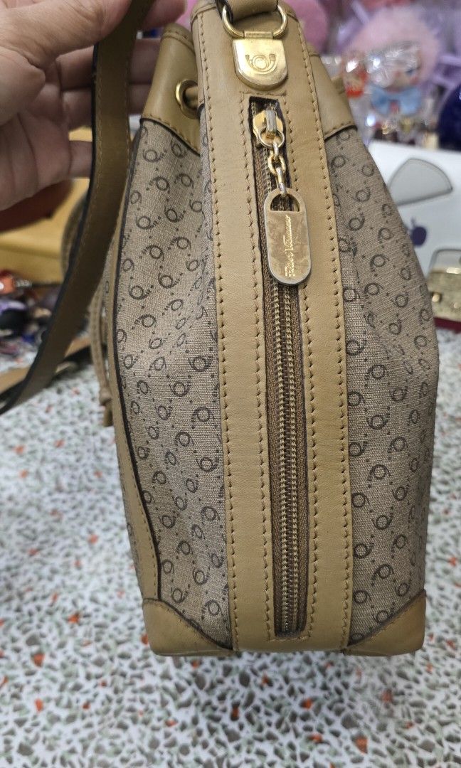Bucket bag drawstring pvc & leather (Category: Shoulder Bags) located in Manila. Submitted by loved_collections (Listing ID 1460599747, Image 3). Description: genuine leather M size bag flawless super ganda SALE!.