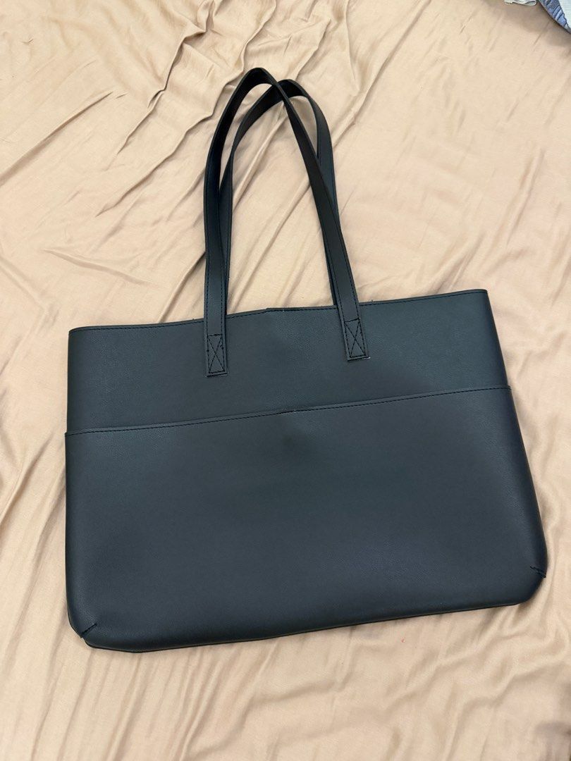 Bags Bundle of 3 (Category: Shoulder Bags) located in Manila. Submitted by yelvillafranca (Listing ID 1460599369, Image 3). Description: Gap Floral Bag - very good condition Straightforward - like new Mossdoom - has flaw at the back.