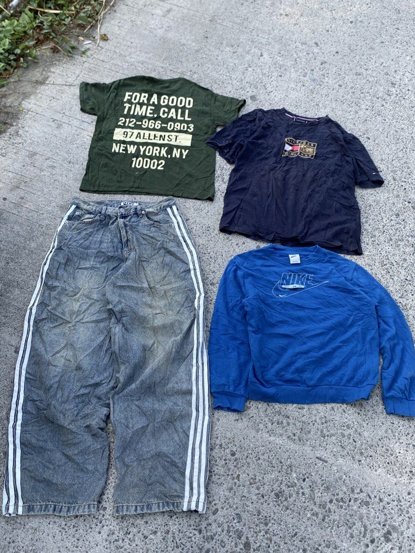Bundle: Vintage Jeans, Nike Sweatshirt, Graphic Tees (Category: Tshirts & Polo Shirts ) located in Carmen. Submitted by bossbossingthriftshop (Listing ID 1460509786, Image 1). Description: TAKE ALL FOR ONLY ₱1,000.