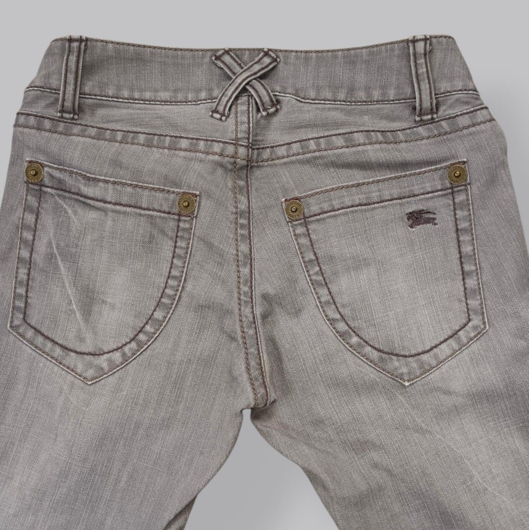 Burberry Blue Label Capri Denim Pants (Category: Luxury Apparel) located in Davao. Submitted by thriftbuddy (Listing ID 1460656181, Image 3). Description: size 28 length 30" excellent condition 9/10 colorate see photos for details still presentable to wear.