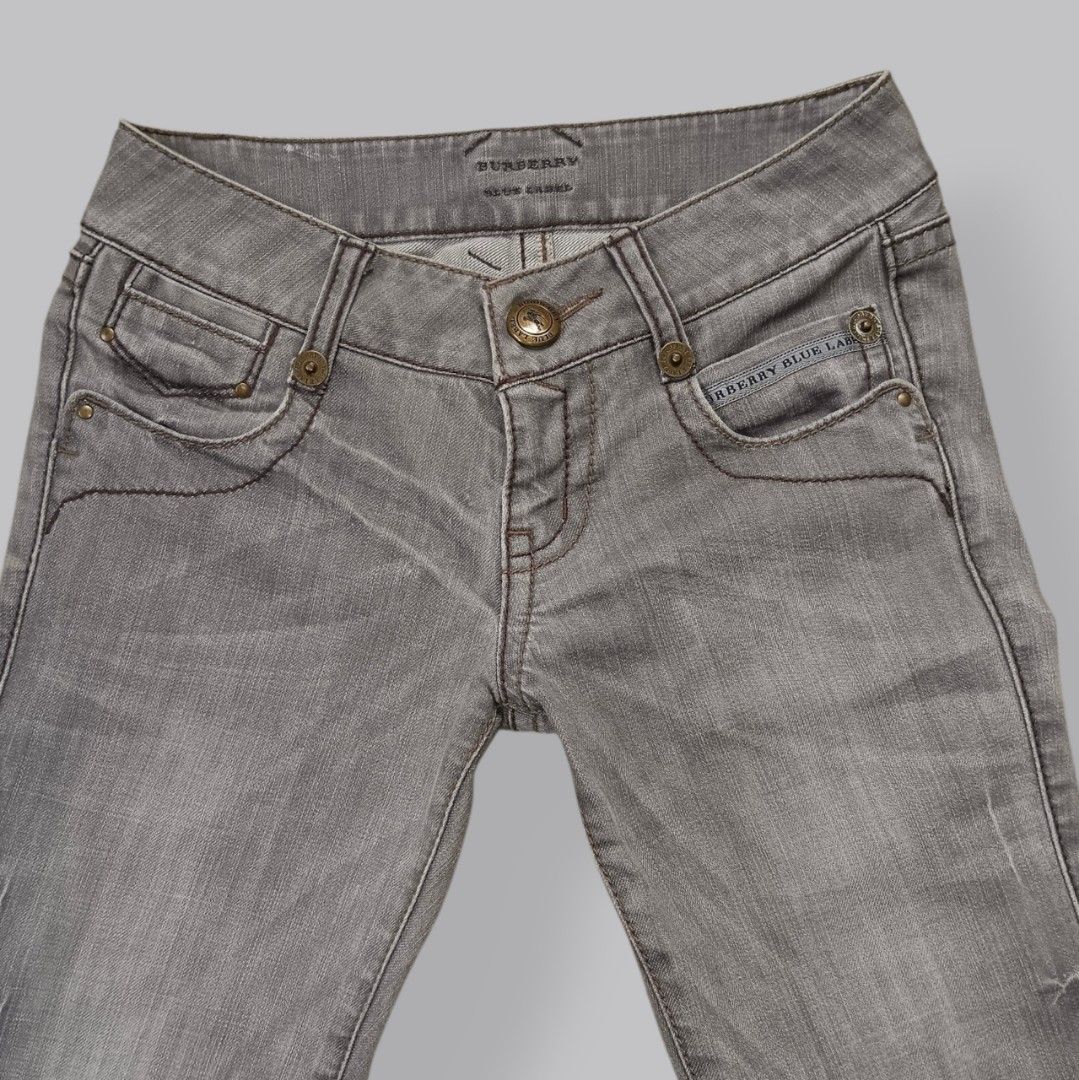 Burberry Blue Label Capri Denim Pants (Category: Luxury Apparel) located in Davao. Submitted by thriftbuddy (Listing ID 1460656181, Image 2). Description: size 28 length 30" excellent condition 9/10 colorate see photos for details still presentable to wear.