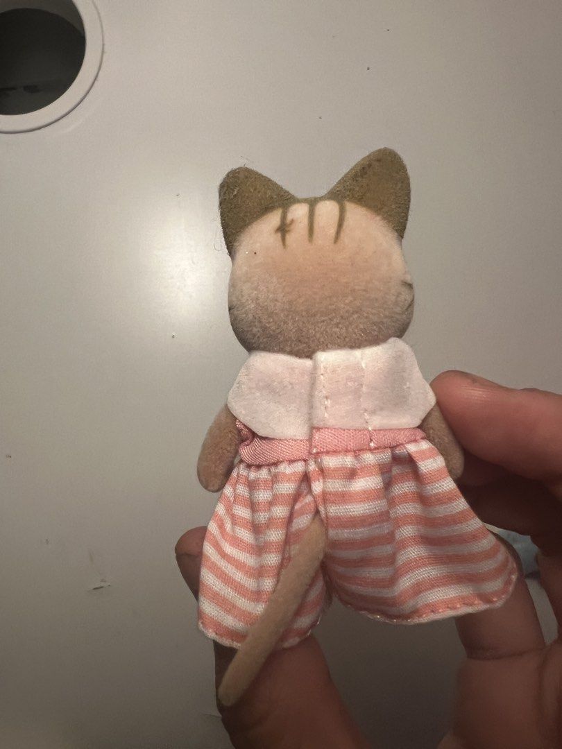 Calico Critter Cat (Category: Plushies & Soft Toys) located in Pasig City. Submitted by snoopeaa (Listing ID 1460665755, Image 2). Description: She feels and looks new, price is negotiable:) help me find her a new home! 💵: gcash 🚛: lalamove.