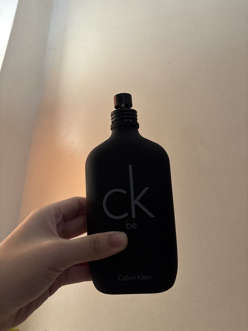 Calvin Klein Be Eau de Toilette 200ml (Category: Fragrance & Deodorants) located in Manila. Submitted by mjmtria (Listing ID 1460561541, Image 1). Description: Top notes are Lavender, Green Notes, Bergamot, Mint, Juniper and Mandarin Orange; middle notes are Green Grass, Jasmine, Peach, Freesia, Magnolia and Orchid; base notes are Musk, Sandalwood, Cedar, Vanilla, Amber and Opoponax..