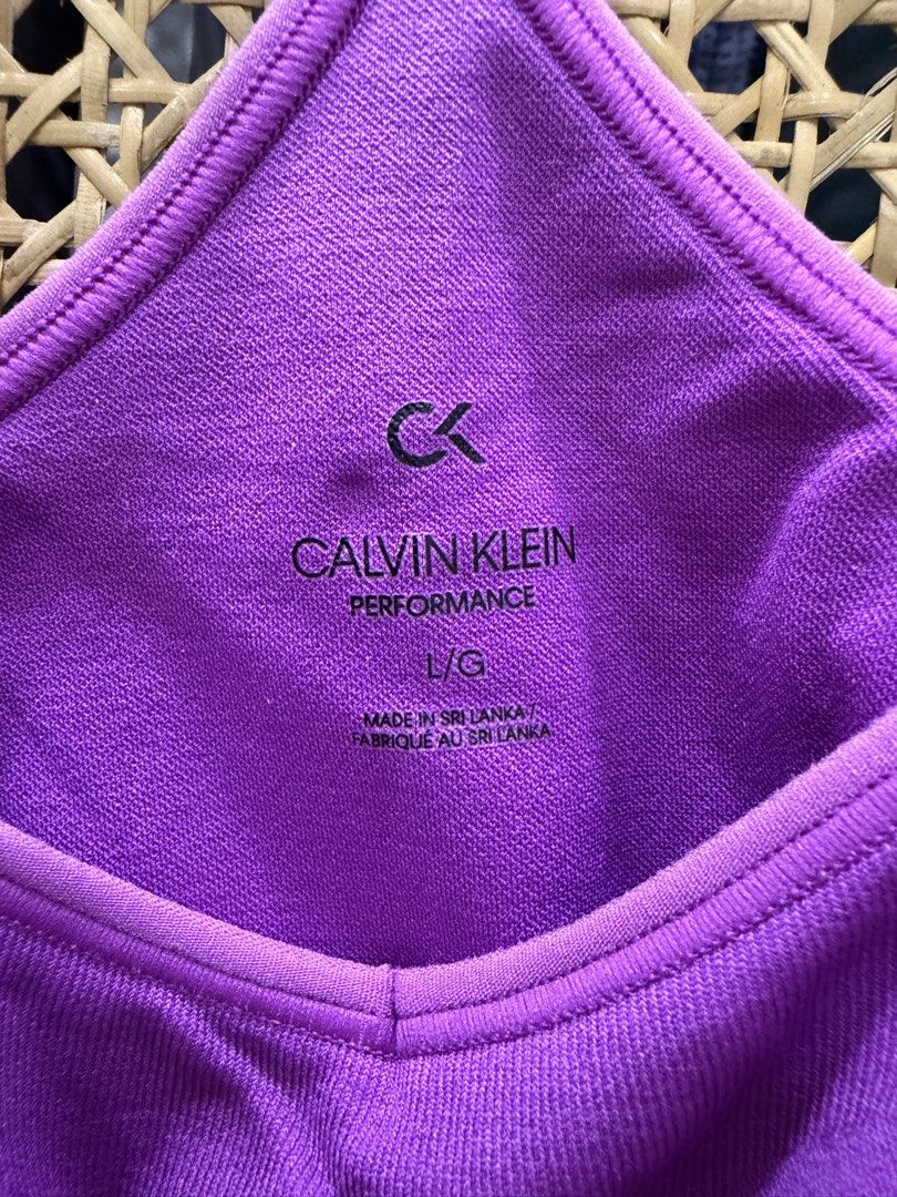 Calvin Klein Sports Bra (Category: Activewear) located in Pasig City. Submitted by jgbeautique (Listing ID 1460603257, Image 3). Description: Original price is 490 HKD Selling for 90% off RFS: I got too many sports bras already.