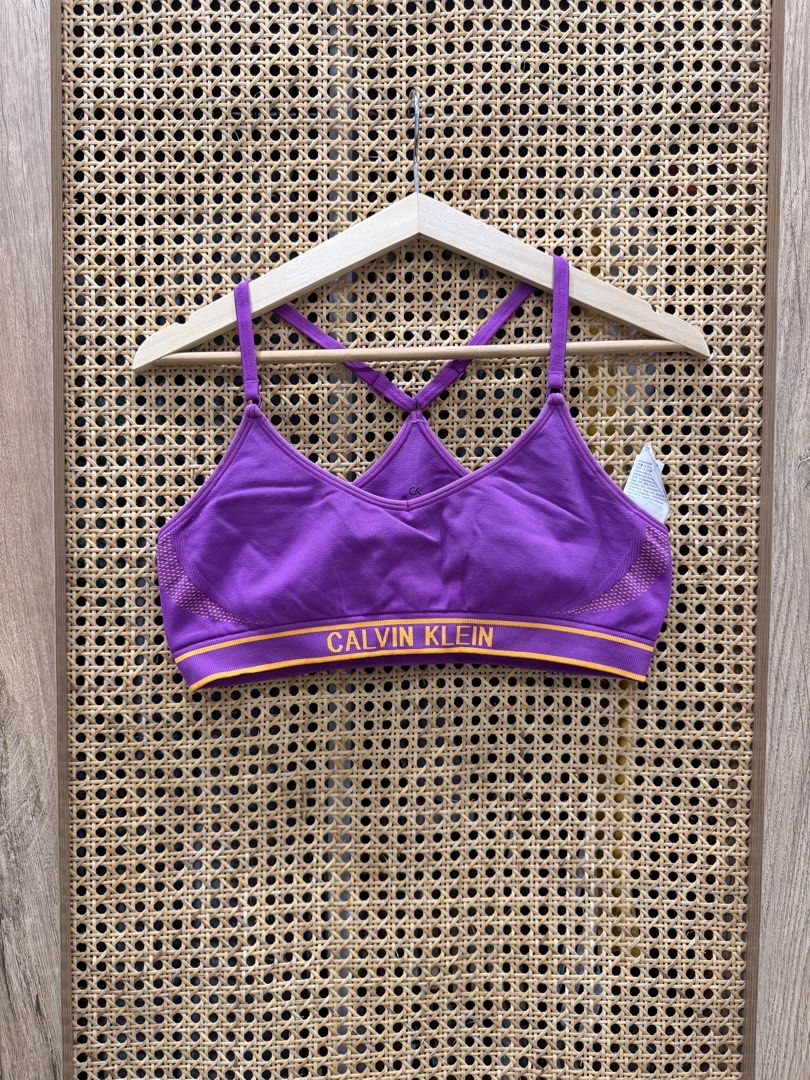Calvin Klein Sports Bra (Category: Activewear) located in Pasig City. Submitted by jgbeautique (Listing ID 1460603257, Image 1). Description: Original price is 490 HKD Selling for 90% off RFS: I got too many sports bras already.