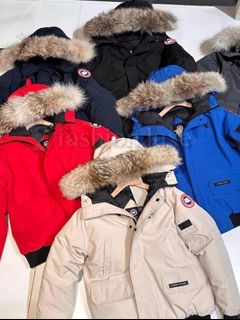 (Category: ) located in . Submitted by fashion.luxe.collection (Listing ID 1460697387, Image 1). Description: .