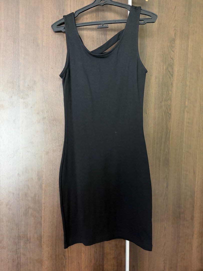 Candies black dress (Category: Dresses) located in Manila. Submitted by thebookclubz (Listing ID 1460652505, Image 3). Description: .