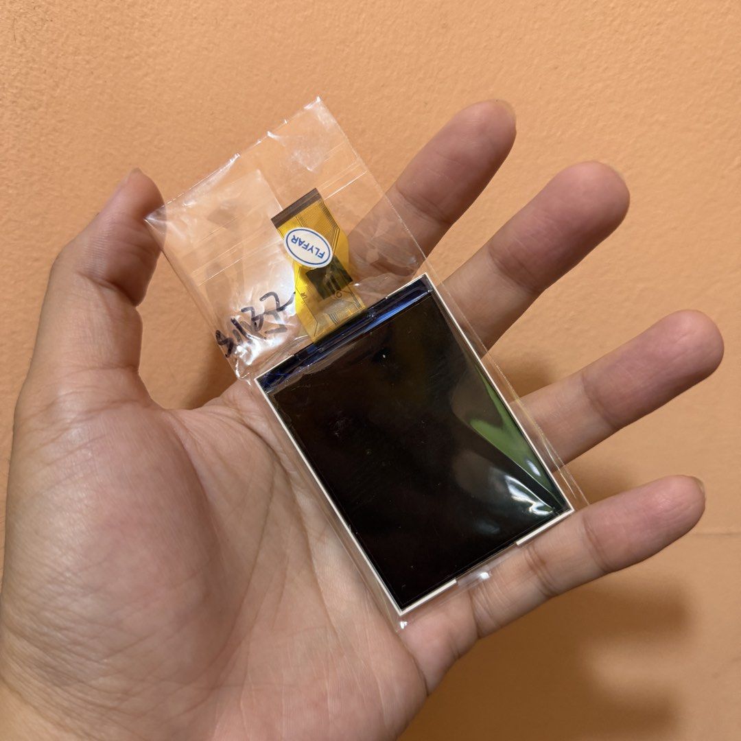 Canon IXUS132, IXY90, IXUS135 LCD (Category: Other Accessories) located in Las Pinas. Submitted by fromlolita (Listing ID 1460607699, Image 1). Description: Selling low! Recently bought it! Selling because my digicam is IXUS130 .