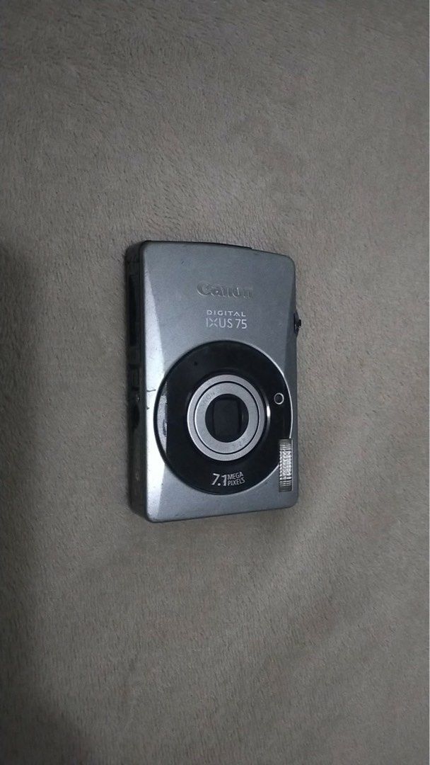 Canon IXUS 75 (Category: Cameras) located in Manila. Submitted by rosswell04 (Listing ID 1460519799, Image 2). Description: Inclusions: Canon IXUS 75 unit Battery SD Card (4gb) 2× lanyards Stickers ISSUE: * small dot sa baba ng lcd only (doesn’t affect the actual photo) 📌 MOP: GCash / MariBank / Bank Transfer 📦 MOD: J&T (FREE SHIPPING) .