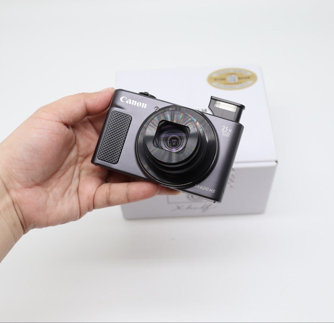Canon Powershot sx620 HS (Category: Cameras) located in Manila. Submitted by jaimeeloutan (Listing ID 1460531613, Image 2). Description: for sale Canon Powershot SX620 HS Small pocket size camera 20,990 only 📷 💰20,990 only fix price complete set pass sa tawad pass sa barat brand new condition inopen lang sa box Perfect for you travel pocket size camera - Canon Powershot Canon PowerShot SX620 HS is a compact digital camera featuring a 20.2-megap