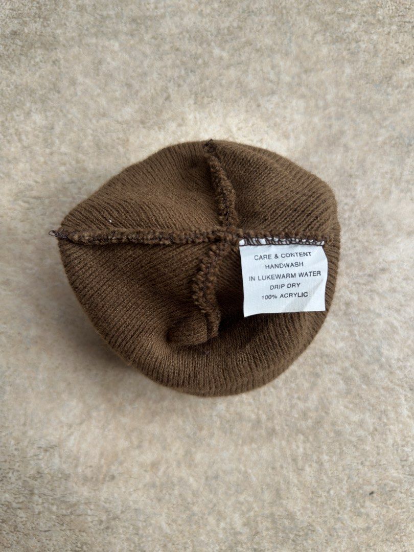 Carhartt Brown Acrylic Beanie Hat (Category: Caps & Hats) located in Manila. Submitted by collect__ph (Listing ID 1460559818, Image 3). Description: - Classic Carhartt beanie in a versatile brown color. - Made from 100% acrylic for excellent warmth and comfort. - Simple, durable design built to last. - Perfect for everyday wear during cooler seasons. - Effortlessly stylish and easy to pair with any outfit..
