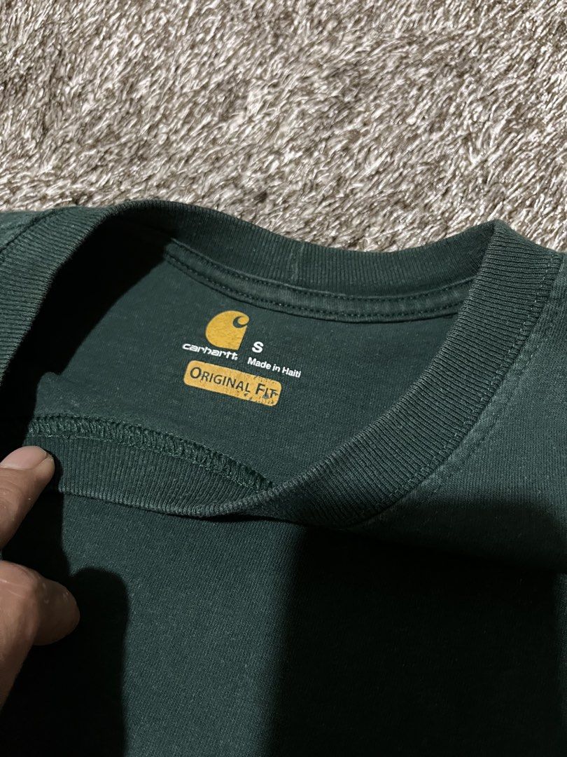 carhartt hunter green (Category: Activewear) located in Marawi City. Submitted by fixation_05 (Listing ID 1460630453, Image 3). Description: k87 hunter green excellent new pocket tee work wear shirt 21/28.