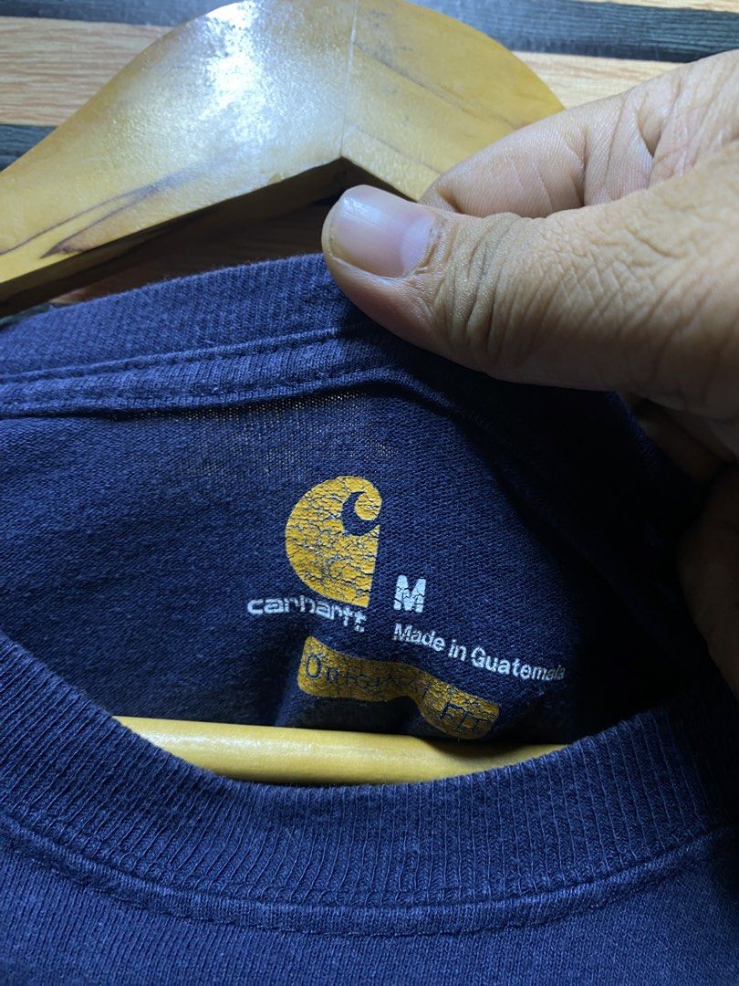 CARHARTT K-87 “Pocket Tee” (Category: Tshirts & Polo Shirts ) located in Makati City. Submitted by drip.poww (Listing ID 1460521795, Image 3). Description: - Authentic Carhartt - Color: Navy Blue - Size: Meduim on tag - Dimes: 22x30 - Authentic - Excellent condition - Need wash, fresh from bale - Material: 100% Cotton Please don’t expect too much—these are thrifted (ukay) items. 😊 !!STILL NEGOTIABLE!!.
