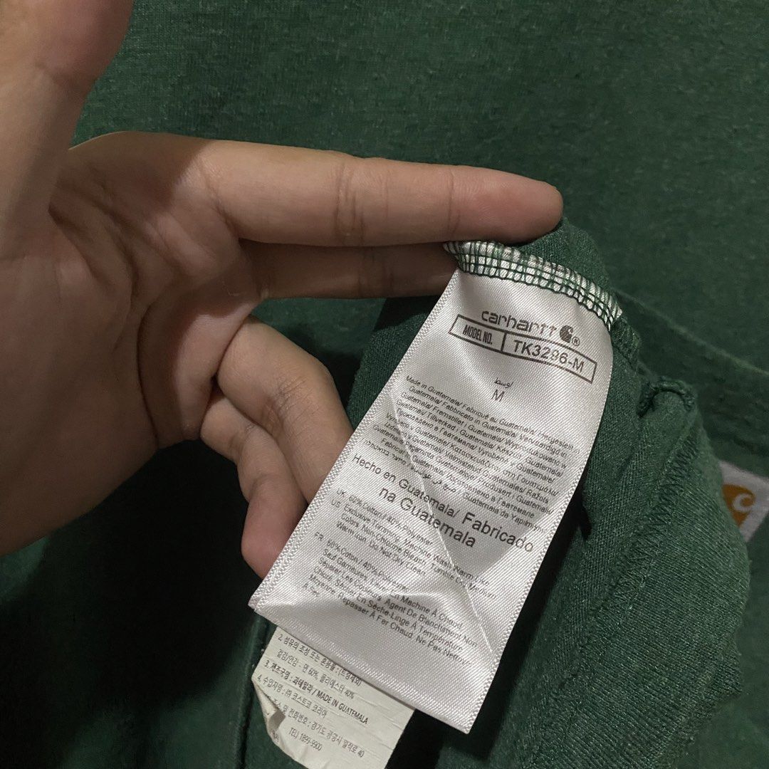 CARHARTT POCKET TEE GREEN (Category: Formal Shirts) located in Rodriguez. Submitted by thriftwitharn (Listing ID 1460705199, Image 3). Description: CARHARTT POCKET TEE GREEN MEDIUM 22x28 NO ISSUE.