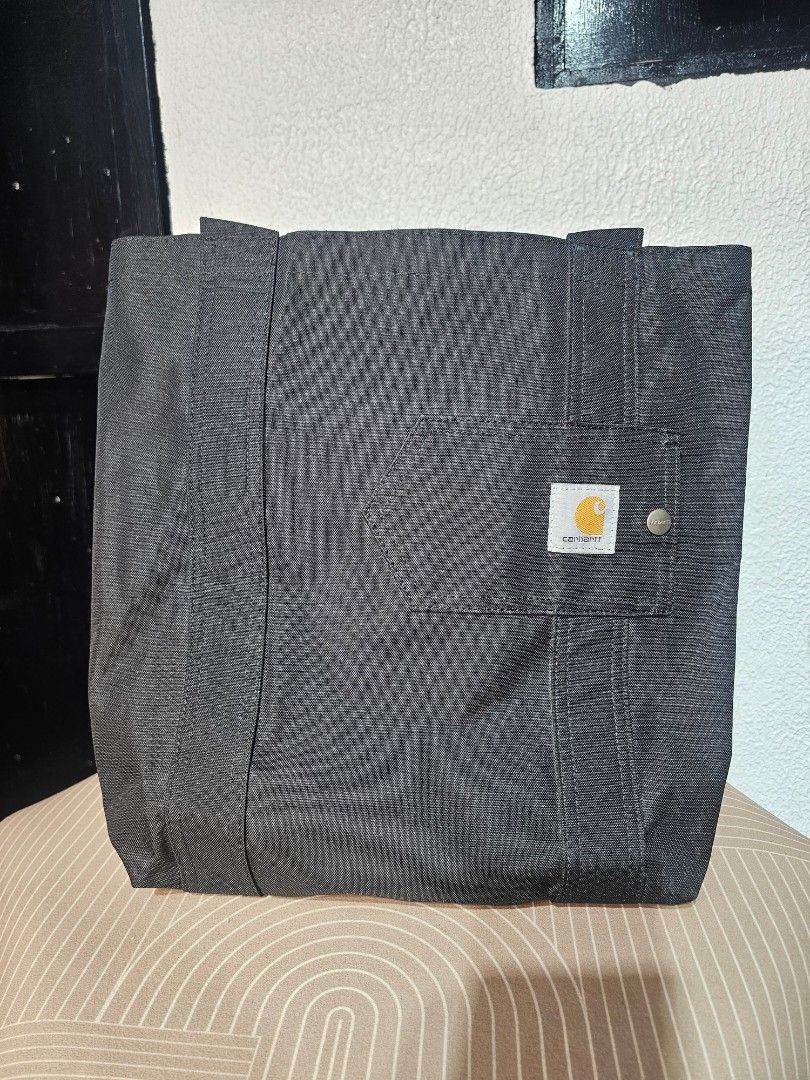 Carhartt Tote bag (Category: Tote Bags) located in Baguio. Submitted by kayeonlineshop (Listing ID 1460564843, Image 1). Description: Carhartt Tote Bag Measurements L-43cm W-41cm.