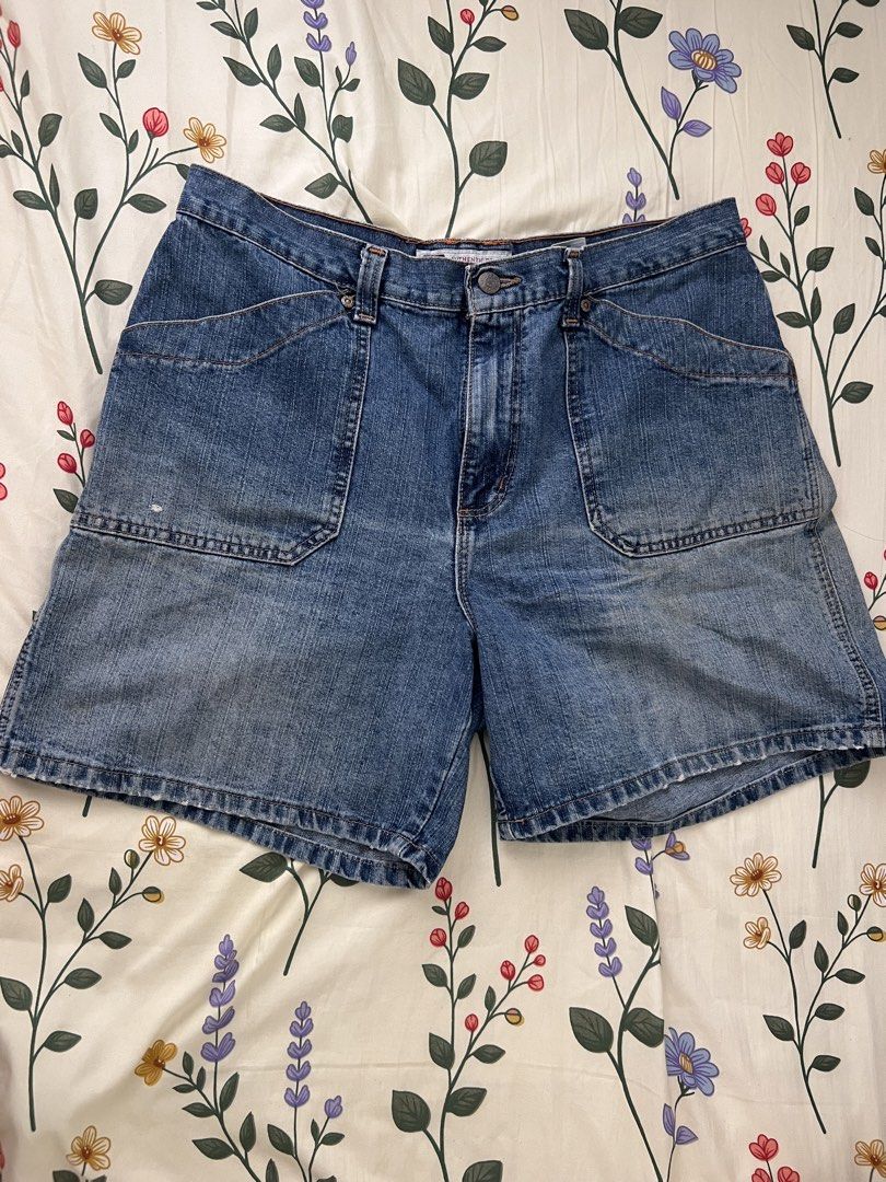 Carpenter Jorts (Category: Shorts) located in Cebu City. Submitted by livewind_658631 (Listing ID 1460544272, Image 1). Description: This item was barely used. Good as new..