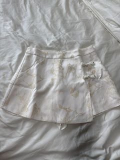 (Category: ) located in . Submitted by shoptessy (Listing ID 1460575378, Image 1). Description: .