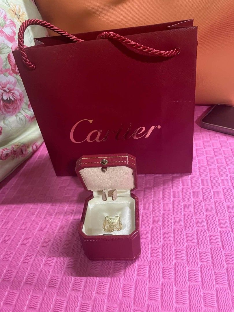 CARTIER RING BOX WITH PAPER BAG (Category: Luxury Accessories) located in Pasay City. Submitted by airaonlineshops (Listing ID 1460656266, Image 1). Description: Authentic ring box with paper bag location pasay.