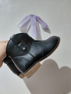 (Category: ) located in . Submitted by wornwardrobe (Listing ID 1460617069, Image 1). Description: .