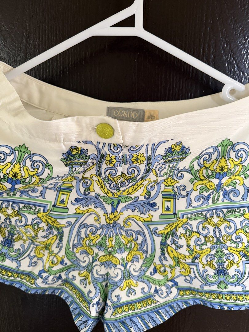 CC&DD Cream Silk Shorts with Blue & Yellow Pattern Size 26 (Category: Shorts) located in Paranaque City. Submitted by shopnrepeat_ (Listing ID 1460647965, Image 3). Description: size 26"-27" never used.