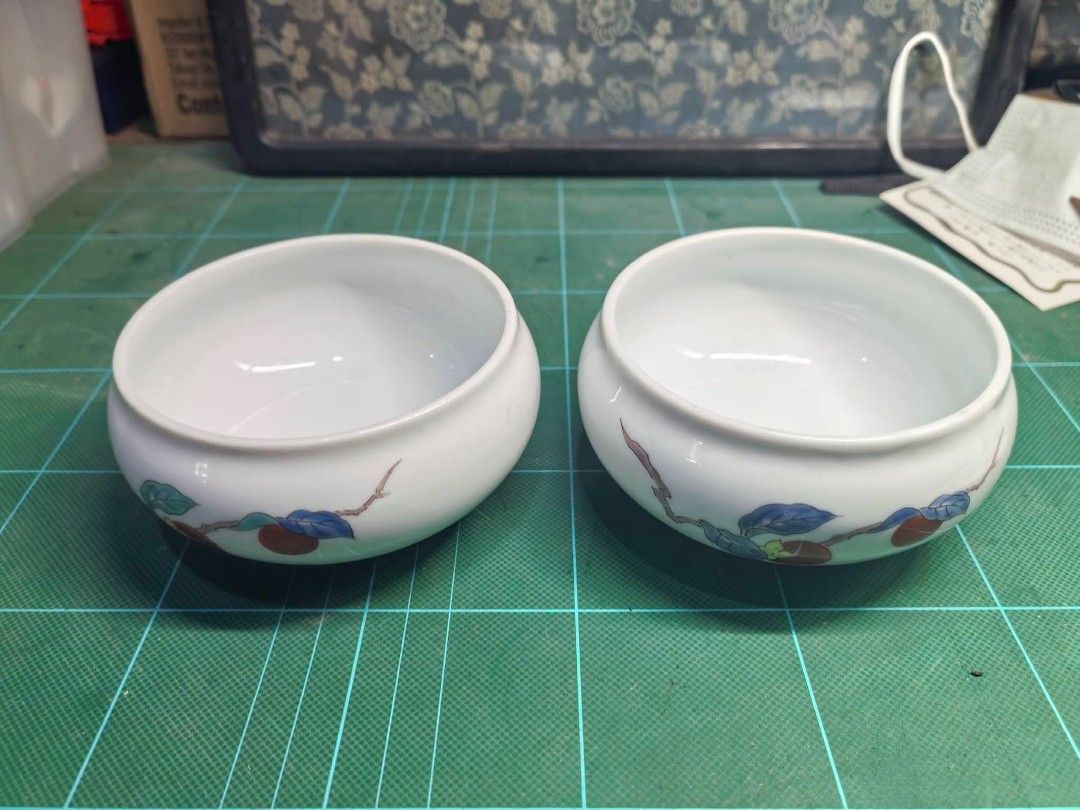 Ceramic Bowls Pair (Category: Other Kitchenware & Tableware) located in Cebu City. Submitted by dudes_villanueva (Listing ID 1460714478, Image 1). Description: 2 Pcs Painted White Ceramic Bowls In excellent condition — minimal surface marks at the bottom. No cracks or chips..