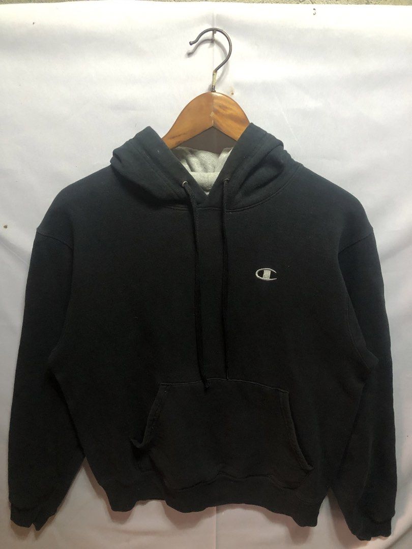Champion Hoodie (Category: Hoodies) located in Cagayan de Oro. Submitted by kennymiiiiii (Listing ID 1460517260, Image 2). Description: 21*26 Need wash No issue Color rate: 9/10 C16 Feel free to drop some offer .
