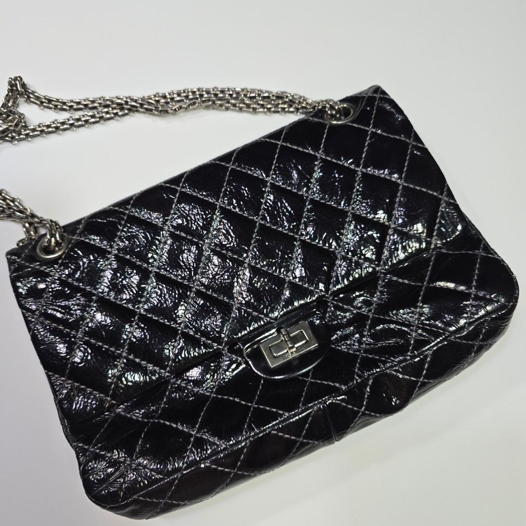 Chanel Reissue 2.55 Medium 226 Flap Patent (Category: Luxury Bags & Wallets) located in Paranaque City. Submitted by portodimoda (Listing ID 1460636827, Image 1). Description: AUTHENTIC AND AVAILABLE!!! Chanel stamp Made In and hologram sticker were covered when it was recolored. Kindly check last two photos.
