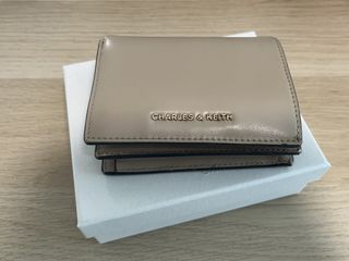 （分類：）位於 。 由 seun_1333 提交（商品編號 1460542374，圖片 1）。簡介： 。
