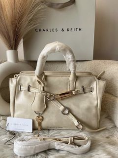 (Category: ) located in . Submitted by preloved.closet2 (Listing ID 1460704019, Image 1). Description: .