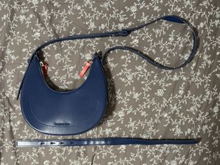(Category: ) located in . Submitted by openclosetph (Listing ID 1460617914, Image 1). Description: .