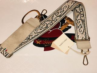 （分類：）位於 。 由 mayfair.always 提交（商品編號 1460675288，圖片 1）。簡介： 。