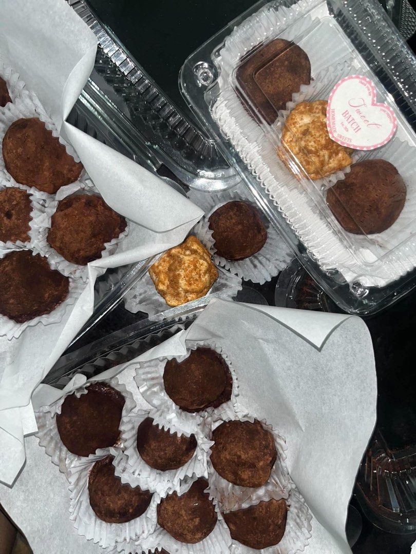 Chewy dubai cookie (Category: Homemade Bakes) located in San Juan City. Submitted by cometsanythingtosell (Listing ID 1460713929, Image 2). Description: 750 for 8pcs.