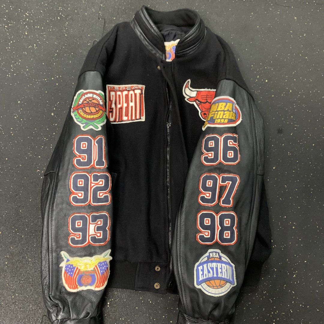 Chicago bulls repeat3peat Jacket (Category: Coats, Jackets and Outerwear) located in Kalibo. Submitted by gneiss2002 (Listing ID 1460630001, Image 3). Description: - chicago bulls repeat3peat jacket - jeff hamilton washtags .