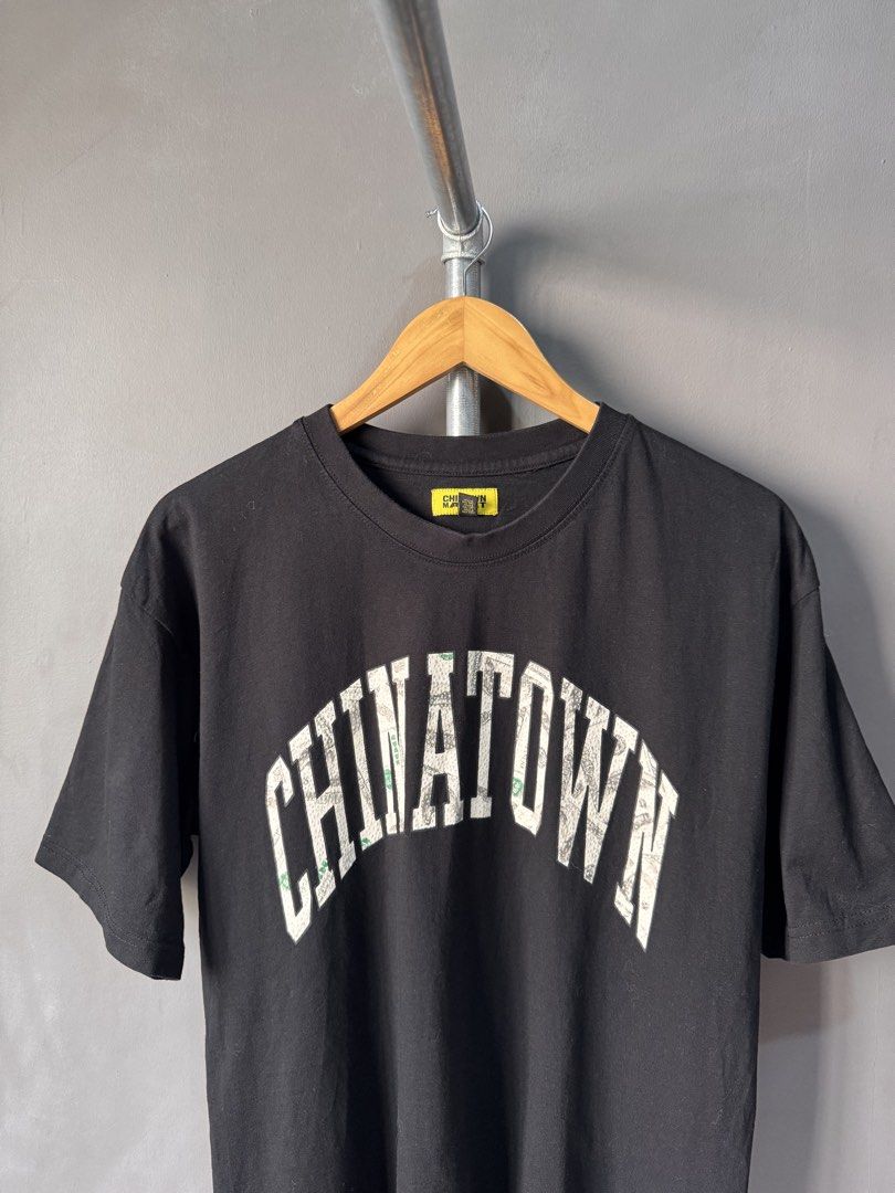 Chinatown Market - Black Tshirt (Category: Tshirts & Polo Shirts ) located in Cabuyao City. Submitted by _streetflavor (Listing ID 1460619650, Image 2). Description: Chinatown Market - Black Tshirt Excellent Size: large Length: 29.5 Width: 22 -880 pesos Dm.