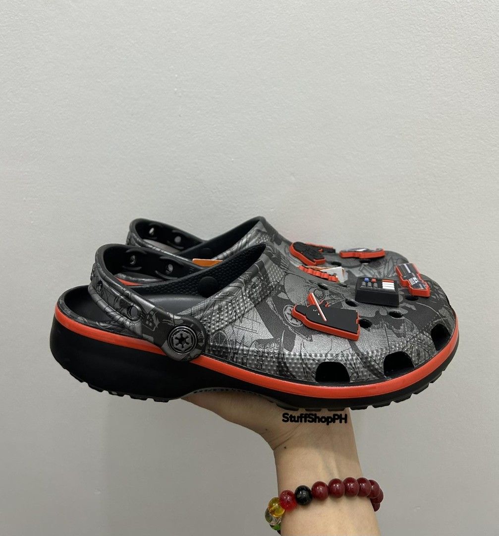 Classic Star Wars Darth Vader. (Category: Sneakers) located in Caloocan City. Submitted by annegarciichua (Listing ID 1460551107, Image 3). Description: Collab Pair! Classic clog x Star Wars Darth Vader M7/W9 💯 % Legit! ✅ Hang tags ✅ Zip lock.