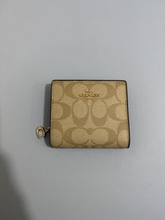 （分類：）位於 。 由 yu_cavarr 提交（商品編號 1460612954，圖片 1）。簡介： 。