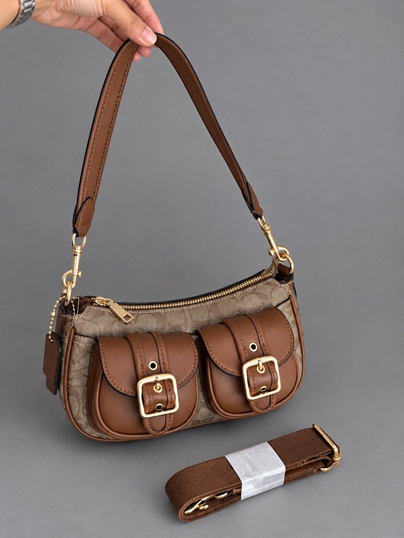 Coach Ashton Baguette (Category: Shoulder Bags) located in Binan City. Submitted by pinkykeenshop (Listing ID 1460701176, Image 1). Description: .