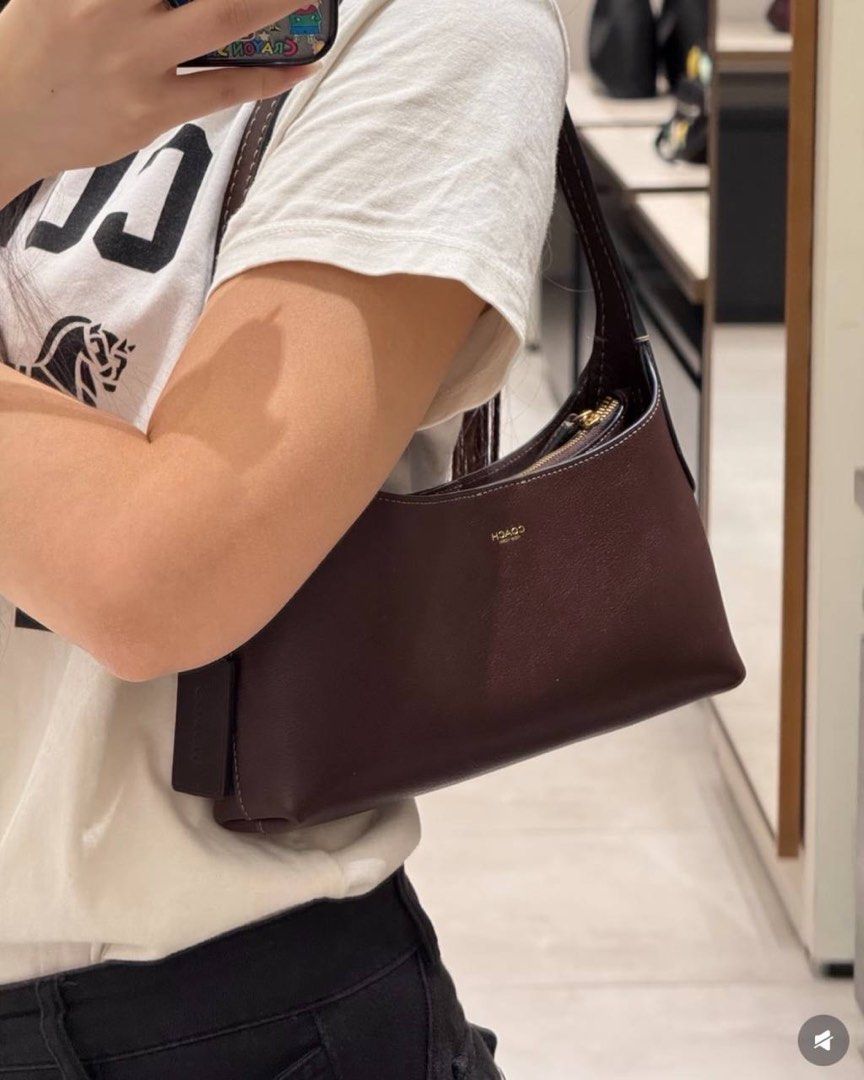 Coach Brooklyn 26 (Category: Shoulder Bags) located in Manila. Submitted by strwbrry.cheesecake (Listing ID 1460653495, Image 3). Description: -Pre order, no rush shipping -Brand New - Manila, Philippines - Open for bulk orders (DM for price) - DM us on ig @shoploveluxeph for more inquries & faster transaction .