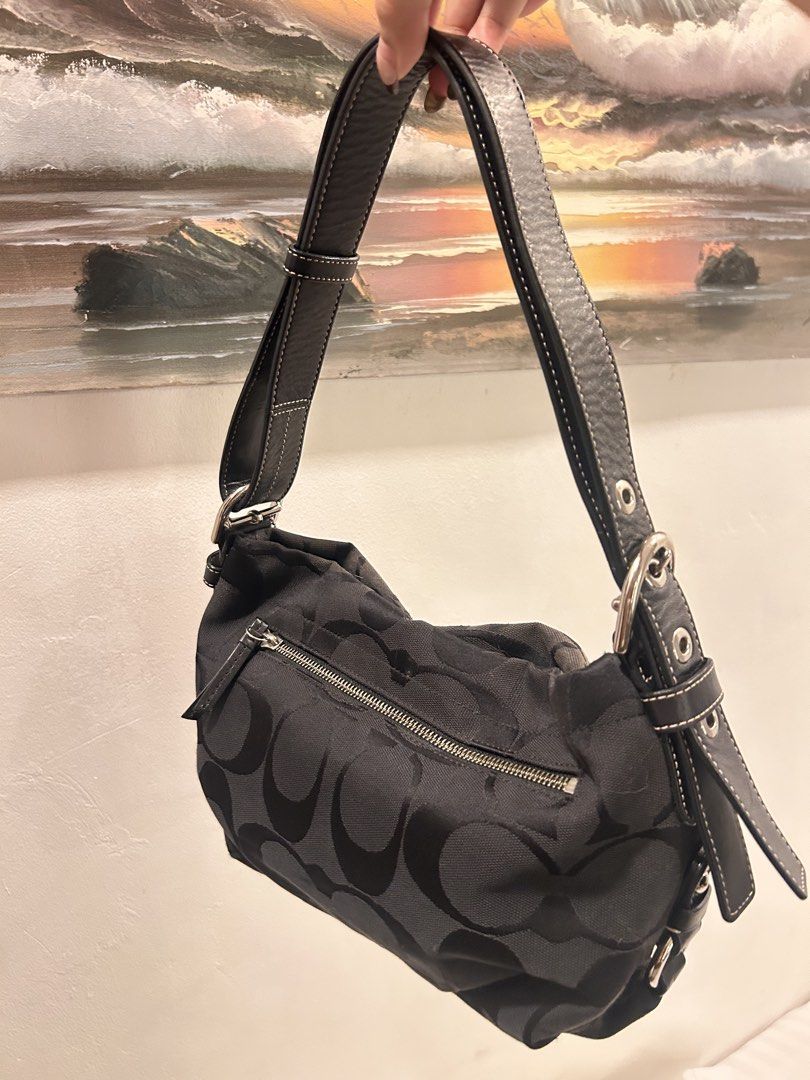 Coach Bundle Shoulder Bags (Category: Luxury Bags & Wallets) located in Pasig City. Submitted by kawaiibags (Listing ID 1460618749, Image 3). Description: -Coach Chocobrown Kisslock (SOLD) -Coach Burgundy Kisslock -Coach triple black carly Pm for more details .