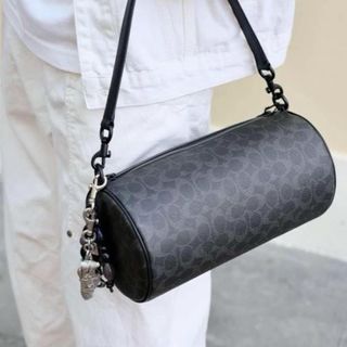 (Category: ) located in . Submitted by lovecollector. (Listing ID 1460613351, Image 1). Description: .