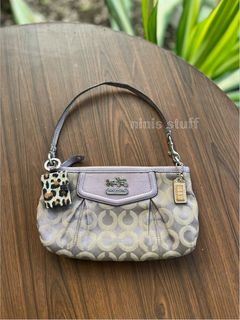 (Kategori: ) berada di . Dikirim oleh ninis_stuff_02 (ID iklan 1460655670, Gambar 1). Deskripsi: .