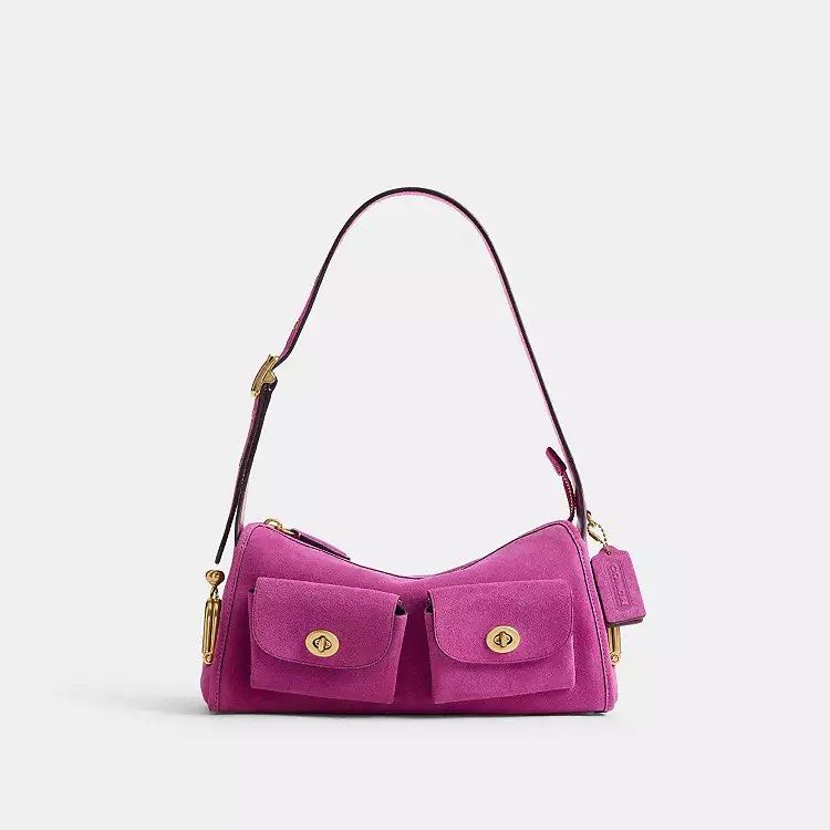 Coach Turnlock Haversack Bag 27 💖 (Category: Shoulder Bags) located in Manila. Submitted by the.real.love.elle (Listing ID 1460618056, Image 3). Description: ✈️ 2-6 weeks ETA 🚢 2-3 months ETA 🛒 Pre order 💌 DM for inquiries and orders Love, Elle is not affiliated with the brands mentioned. All rights and trademarks are the property of their respective owners. No sponsorship, endorsement, or property infringement is intended; all brand names an