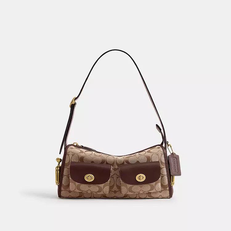 Coach Turnlock Haversack Bag 27 💖 (Category: Shoulder Bags) located in Manila. Submitted by the.real.love.elle (Listing ID 1460618056, Image 2). Description: ✈️ 2-6 weeks ETA 🚢 2-3 months ETA 🛒 Pre order 💌 DM for inquiries and orders Love, Elle is not affiliated with the brands mentioned. All rights and trademarks are the property of their respective owners. No sponsorship, endorsement, or property infringement is intended; all brand names an